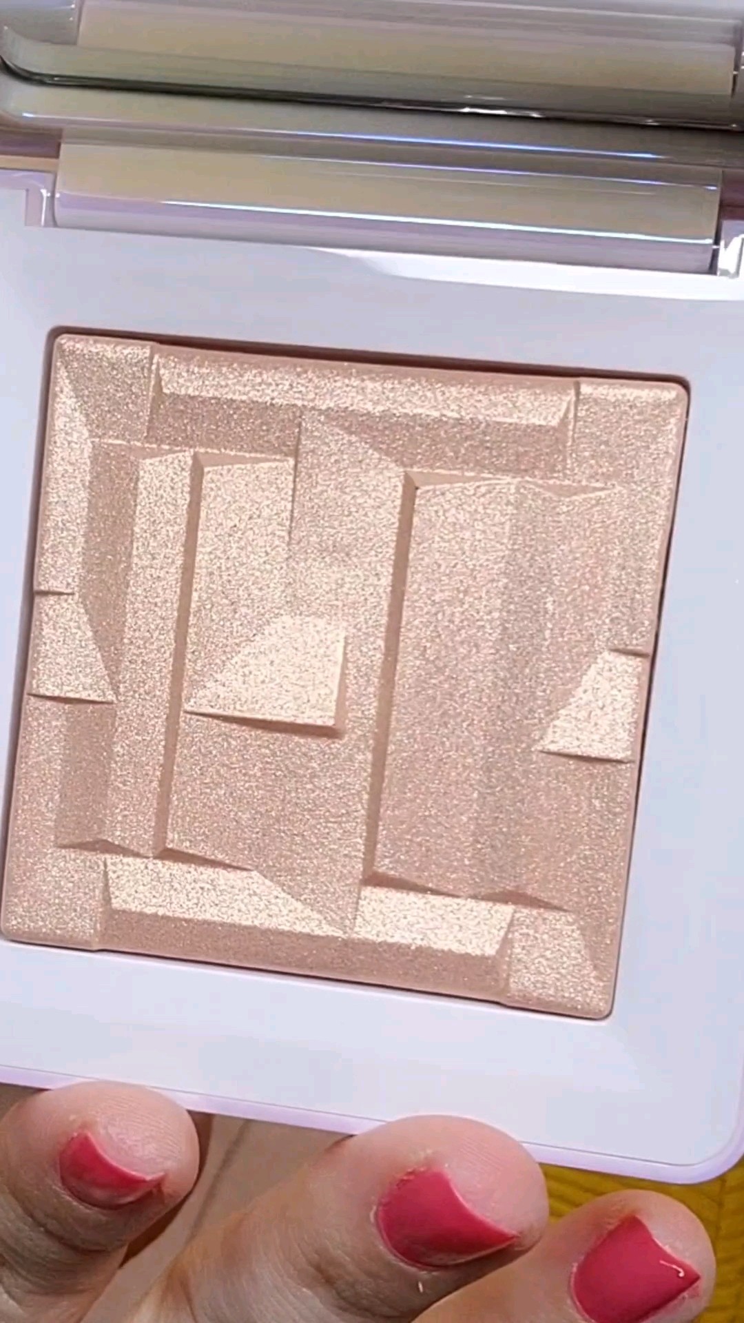 Haus Labs Highlighter Peach Quartz Try On Swatch #hauslabs
