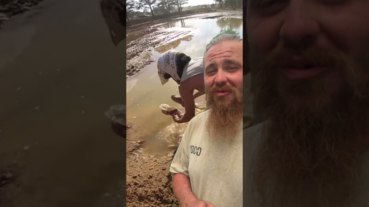 @BraydonPrice.  found my Stars and Stripes crocks I lost at fall bash!😎 