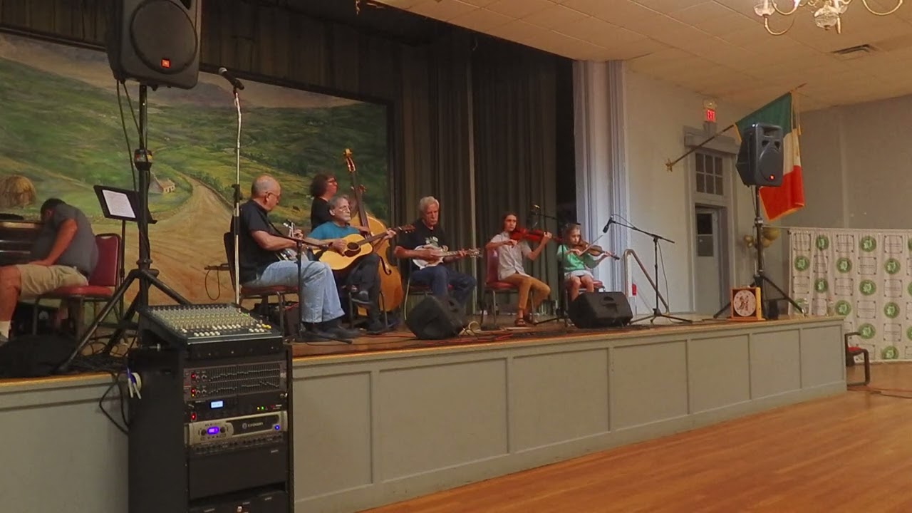 Max & River Brown- Mt. Airy Contra Dance- Ashokan Farewell (Jay Ungar) 