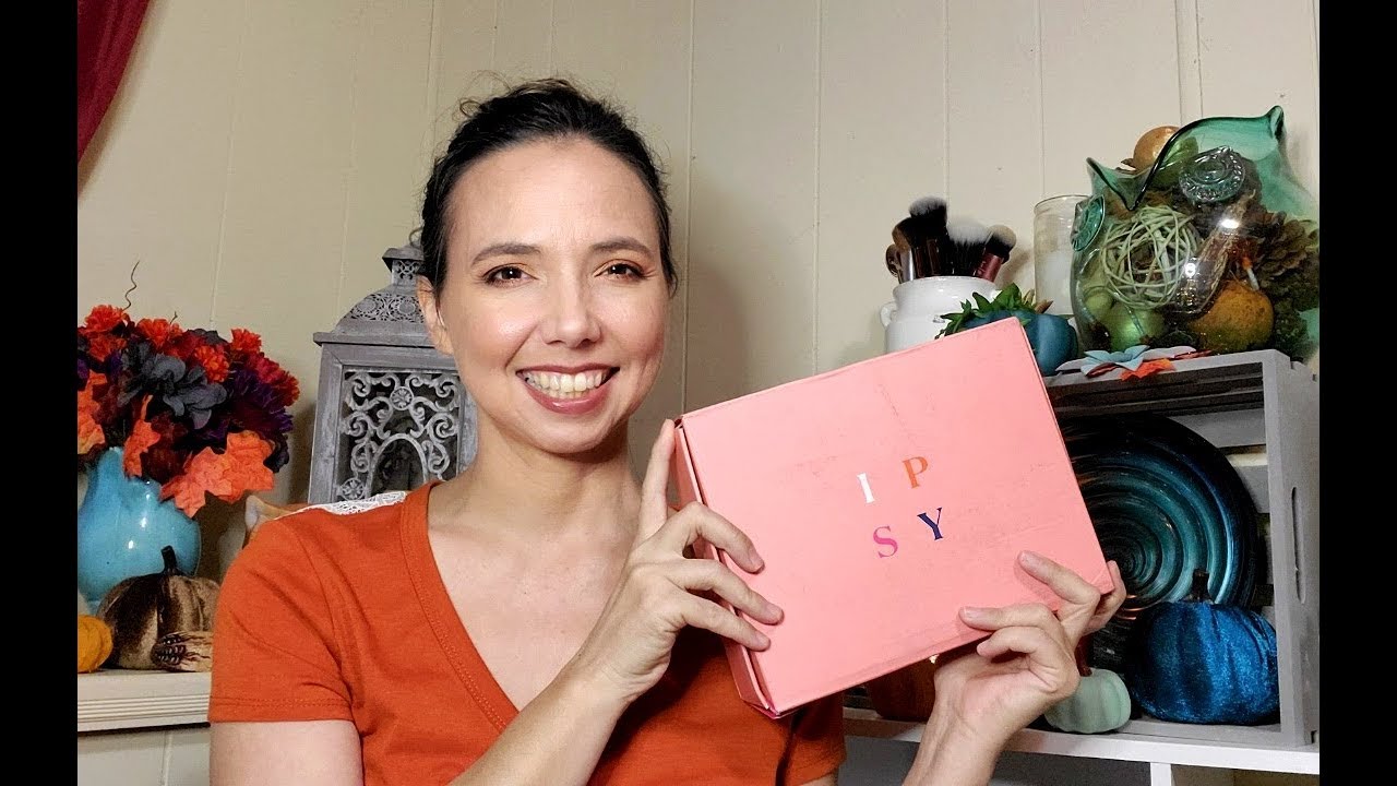 Ipsy Glam Bag Plus / October 2019 / Ipsy x Betty Boop 2