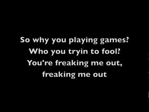 Freaking Me Out - Simple Plan (Lyrics)