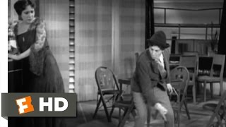 Animal Crackers (4/9) Movie CLIP - Chase'a Da Women (1930) HD Animal Crackers (4/9) Movie CLIP - Chase'a Da Women (1930) HD