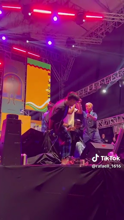 Cuma mau ngingetin lagi ini mah yah… Mamang masih penyanyi tatangga!!       rafael tan smash dulu