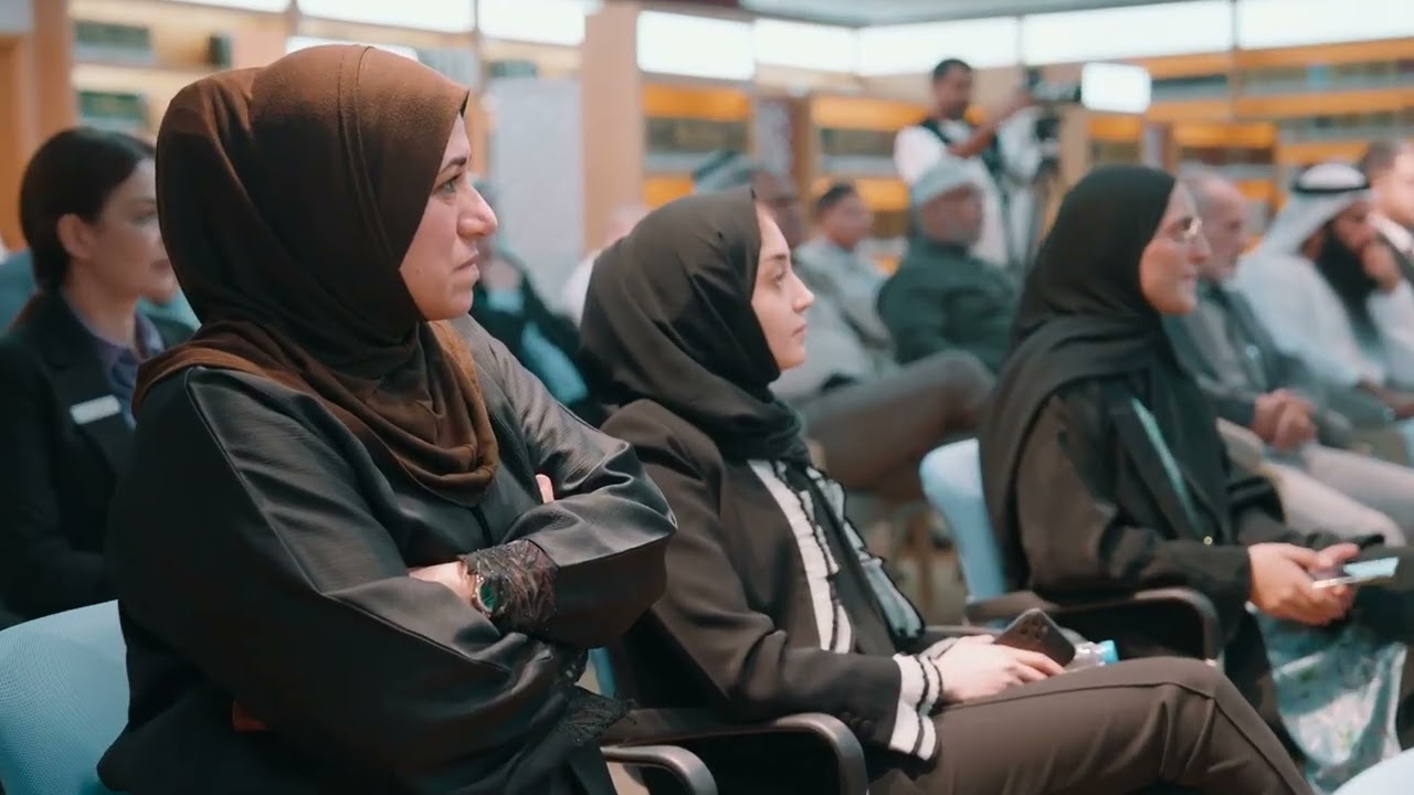 الدكتور,الناقد,أحمد عقيلي وإدارته جلسةمجمع اللغة العربيةالشارقةمع البروفسور سمير دروبي, لقاءكامل2026