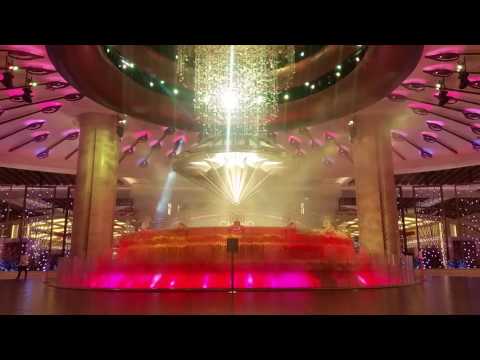 Galaxy Macau - Diamond Show with Peacock Dance Show