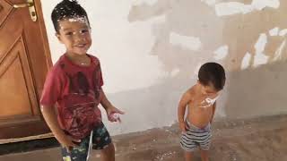 Brincando Com Espuma