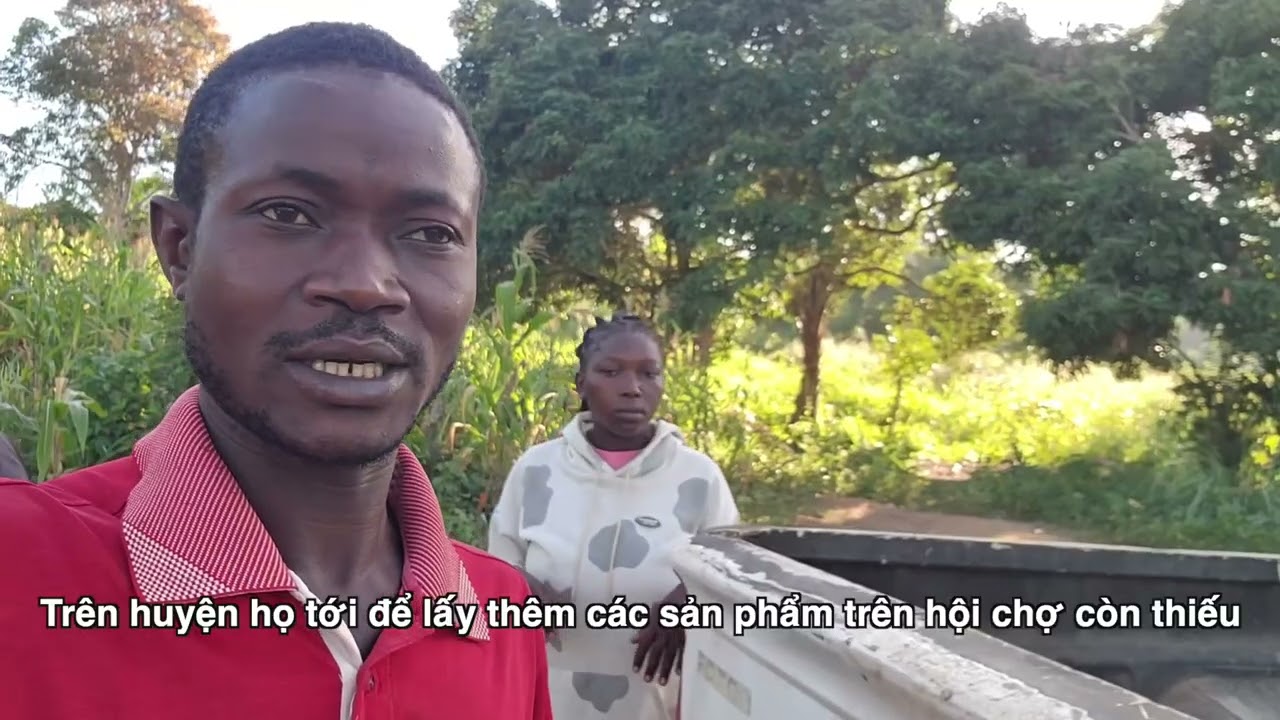 Thể hiện vai trò chủ lực đóng góp cho Huyện||Antonio và Maria chuẩn bị cho hội chợ|Gia Đình Châu Phi