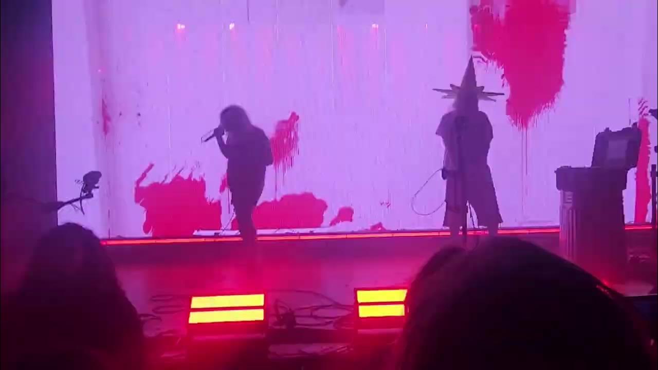 100 gecs bloodstains (LIVE in Seattle) YouTube