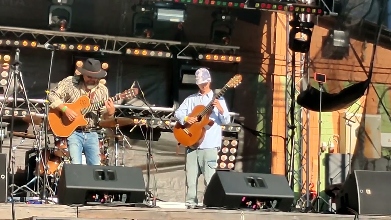 Mediterranean Sundance / Rio Ancho - Serge \u0026 Nazar Grytsenko (Guitar Duo)