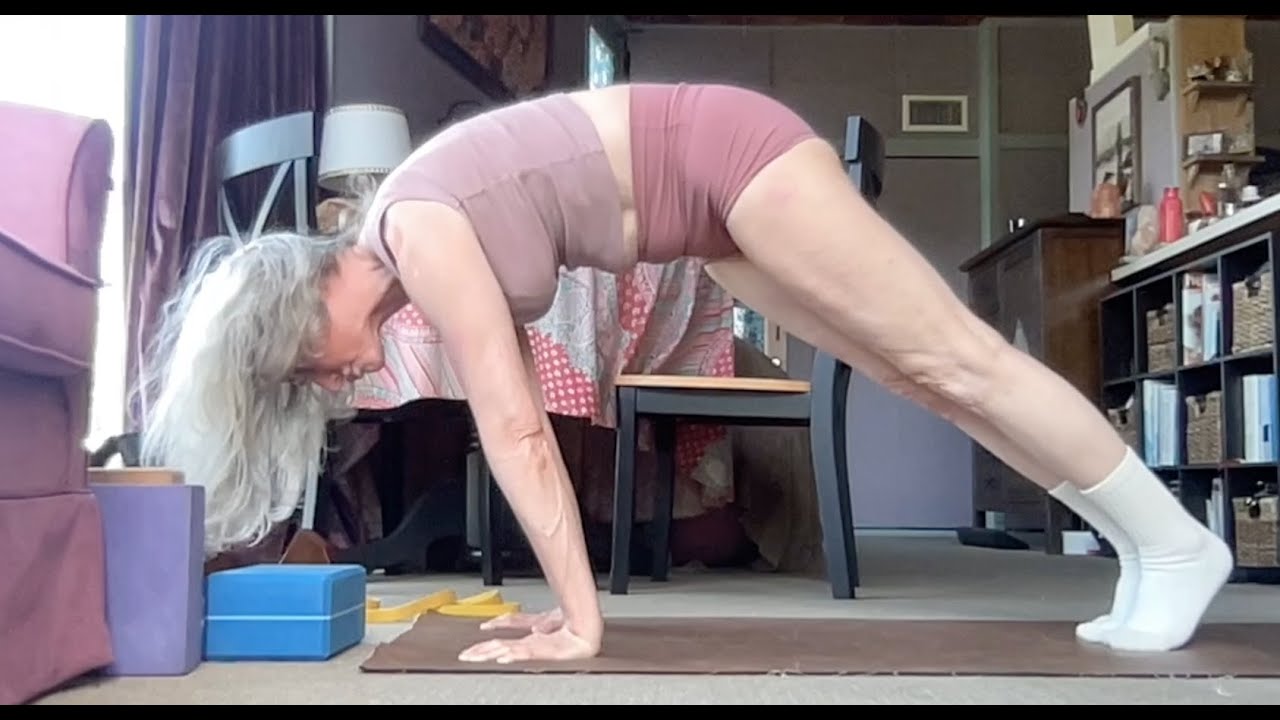 Forward Pike forward semi pike planks - YouTube