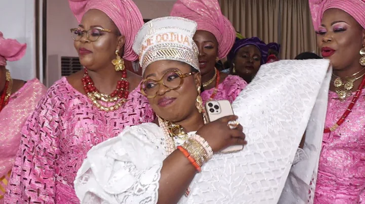 IYALAJE OODUA PRINCESS TOYIN KOLADE COLOURFUL DRESSING WITH HER FRIENDS TO CELEBRATE OLOJO FESTIVAL