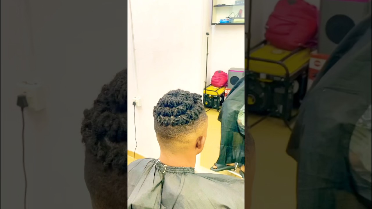 Wait for the final result. #dopeboiztouch #trending #youtube #barber #hairstylist #dreadlocks #locs
