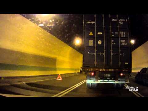 2012-11-14 安坑隧道車禍(晚)