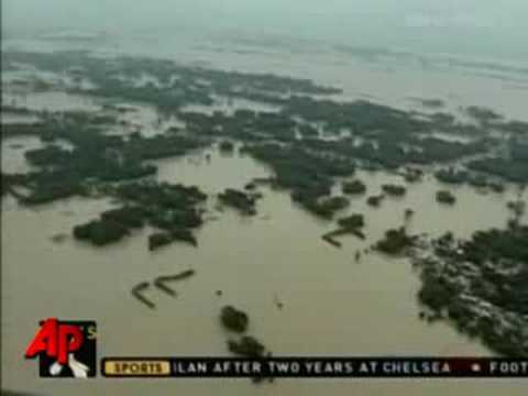 Raw Video Massive Flooding in India