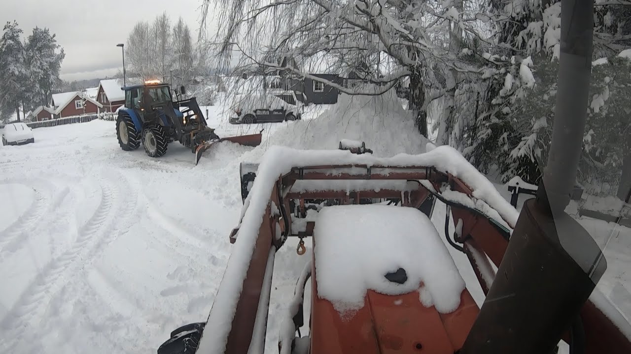 Case 885XL plowing 25 cm snow #69  