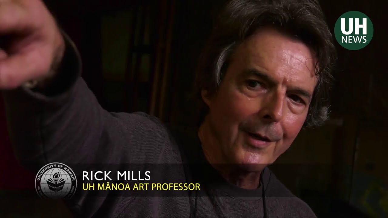 Molokaʻi High School art students search for inspiration at UH Mānoa Glass and Printmaking Area