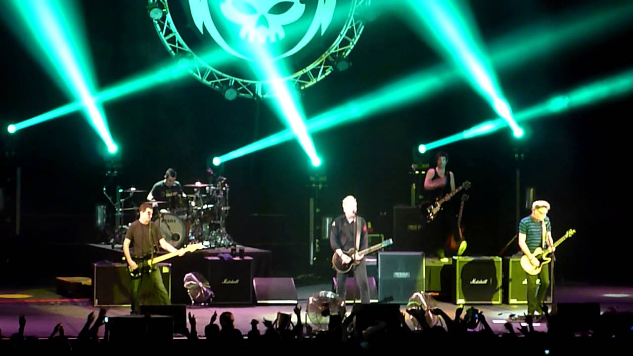 The Offspring - Pretty Fly (For a White Guy) - YouTube