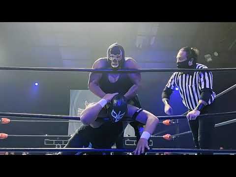 Видео: Blue Demon Jr. приносит значительный сюрприз