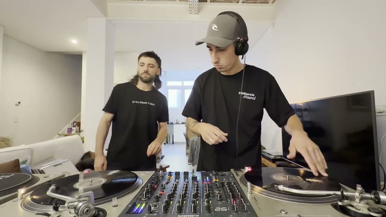 Techno Vinyl Mix | Late Night / Hypnotic Groove / Raw by CHIRI (E110101) & RDKS | DCG 2026