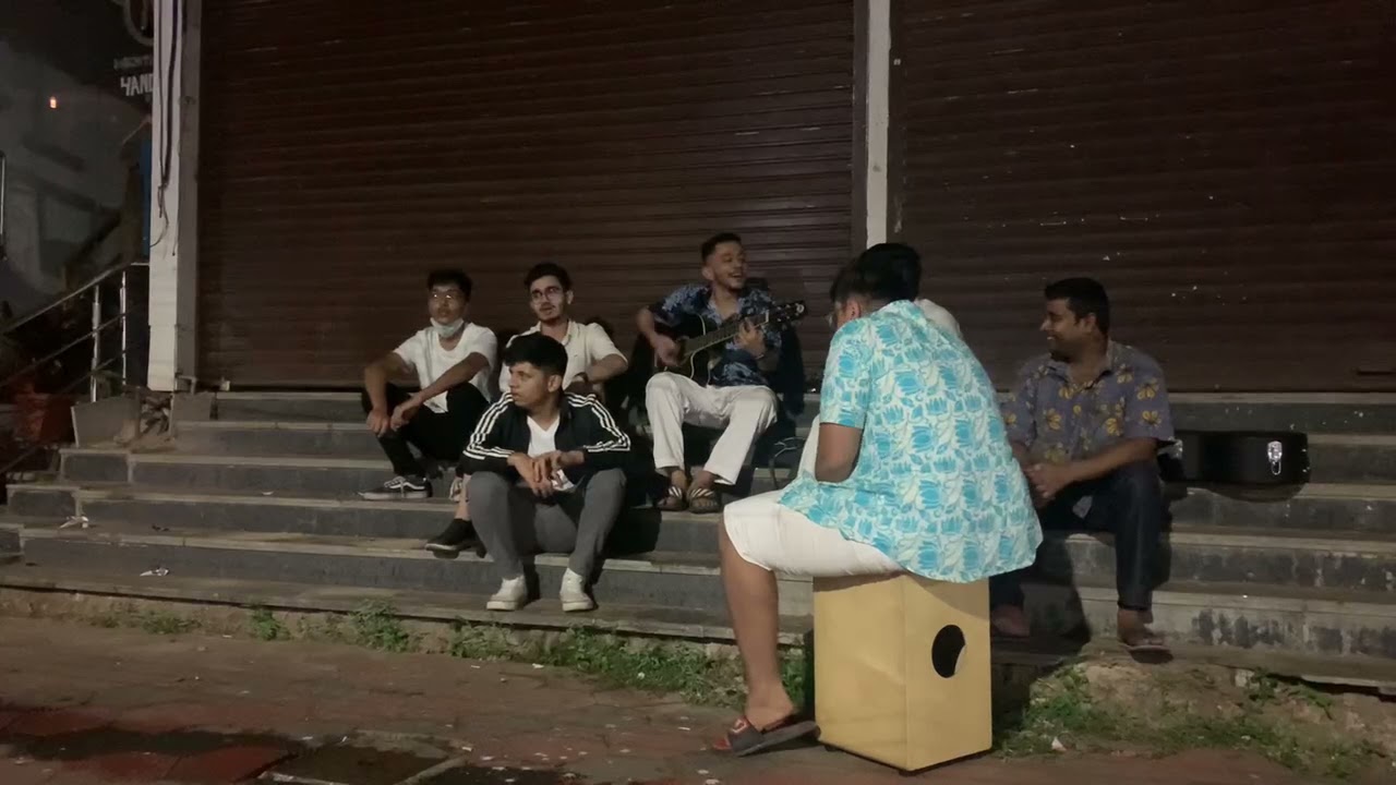 Goa | Street Music | Baga Beach | Midnight Jamming on a goan street | Medley with guitar and Cajon