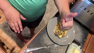 Scrambled Eggs but I suck at filming👍