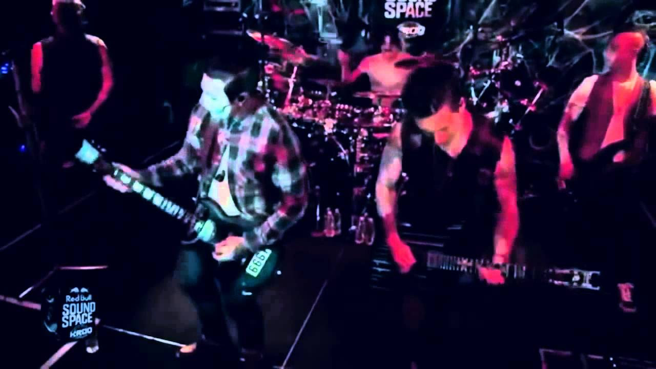 Avenged Sevenfold  shepherd of fire Live in the Red Bull Sound Space