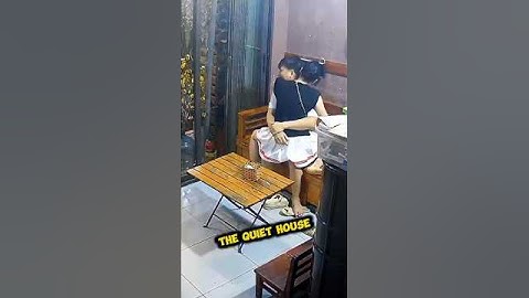 The affection between this couple didn’t last long 🤣