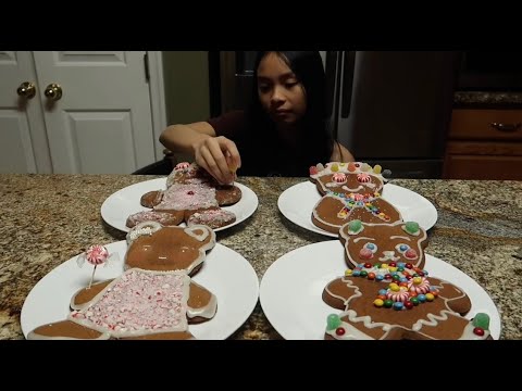 Gingerbread Decorating Contest!! (Who made the best one?)