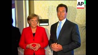 Merkel meets California Governor Schwarzenegger Resimi