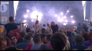 David Guetta - Play Hard at T in the Park 2013 Resimi