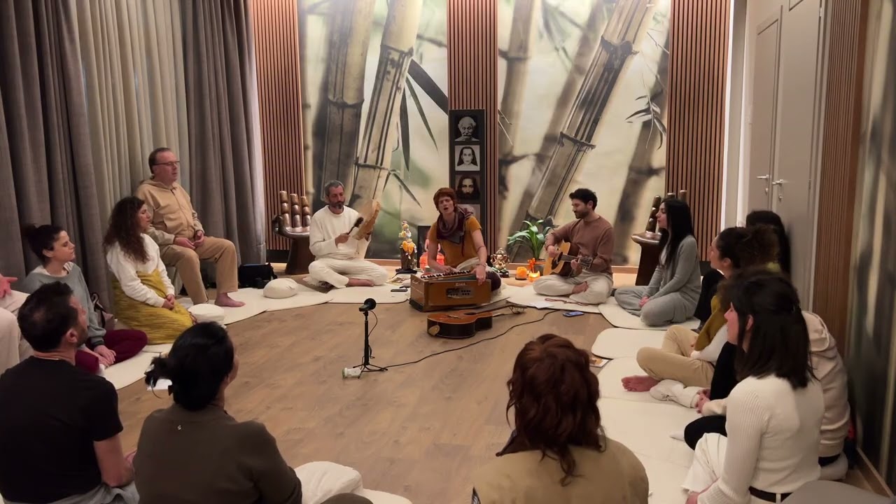 Om Ganesha Om Ganapati Kirtan by Rachel Anderson at 3KONA