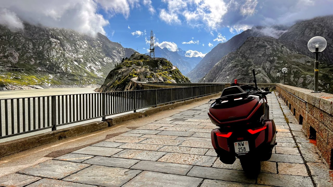 Grimsel Pass Schweiz - Goldwing Tour DCT 2025 50th Anniversary