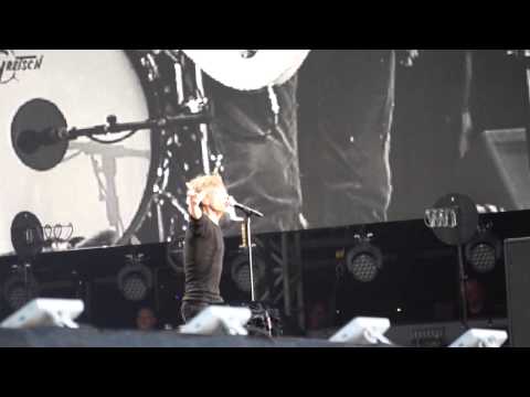 The Rolling Stones "Paint it Black" live @ Hyde Park, London