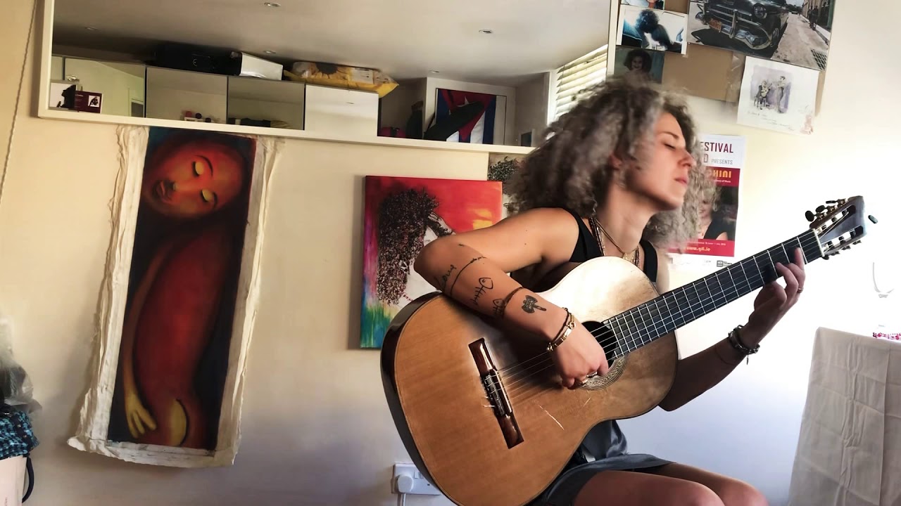 Elena Zuccchini plays “Chacumbele” by Eduardo Martín
