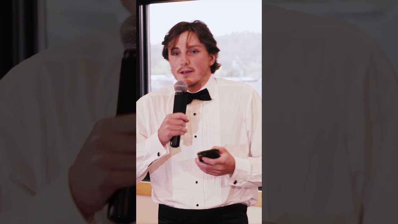 С самой верхней верёвки на свадьбе брата 