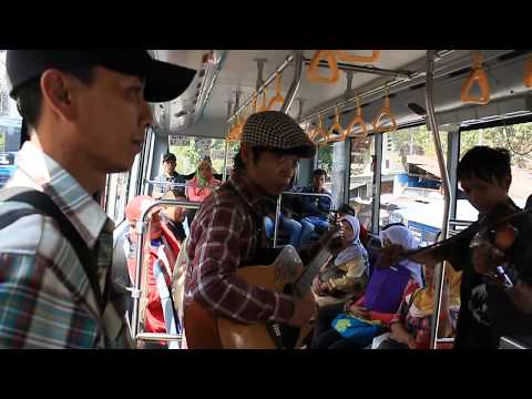 komunitas suara elang in bus