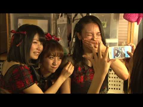 公演後楽屋で号泣する秋元才加を見て笑う横山由依 #秋元才加 #大島優子 #akb48 #高橋みなみ#横山由依
