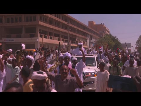 اعتصام أمام القصر الرئاسي في الخرطوم ومطالب بتنحي الحكومة الانتقالية