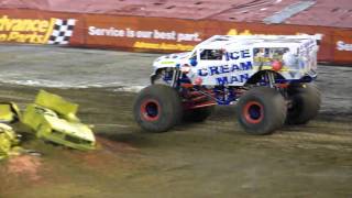 Ice Cream Man Freestyle - Monster Jam 2012 at Qualcomm Stadium