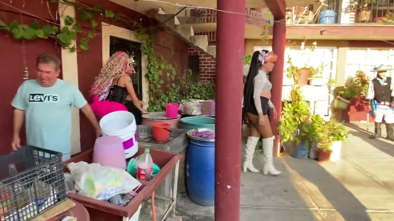 El torito en Aguasbuenas. Gracias por la comida y atenciones de familias Ramírez y Guevara.