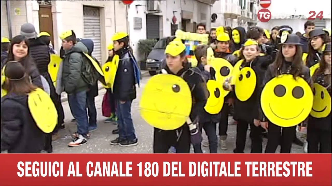 POLIGNANO A MARE SFILATA DI CARNEVALE