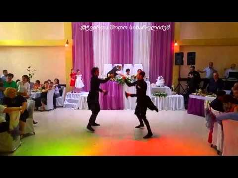 ლამაზი ქართული ქორწილი  lamazi qartuli qorwili