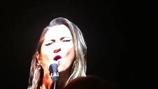 KT TUNSTALL, SIMPLICITY, ( Mashup Walk Like An Egyptian)