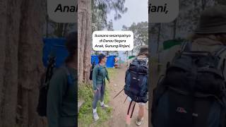 Suasana bule sampai di segara anak Rinjani #rinjani #hiking #mountains #travel #fypシ #viral #views