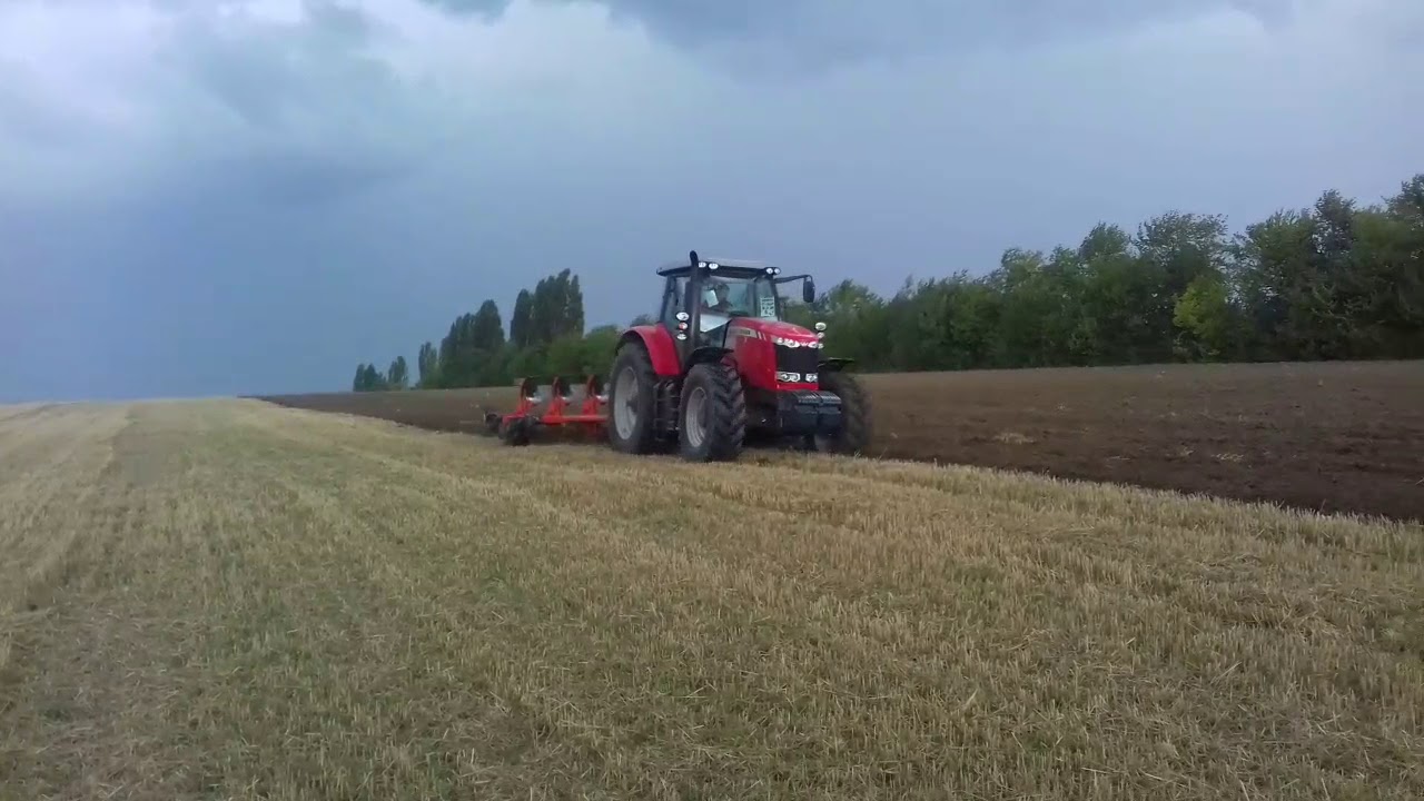 Massey Ferguson 7722 + KUHN Multi-Master 4+1