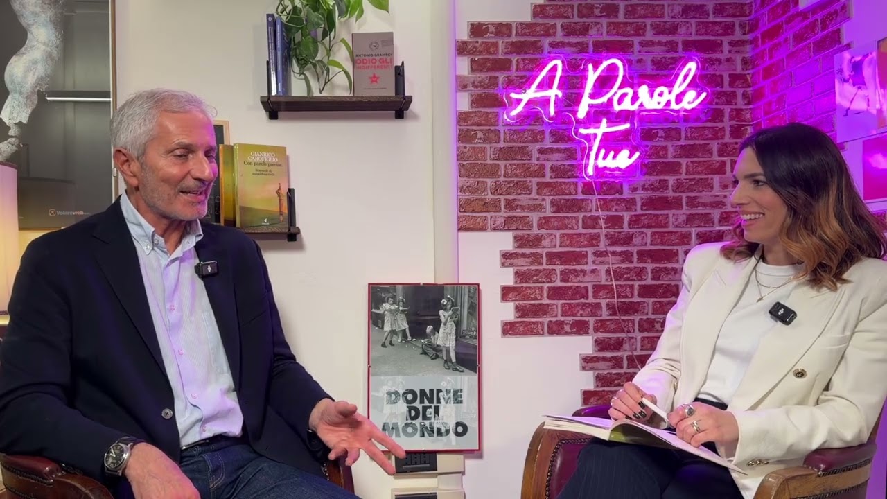 A Parole Tue - Ep. 1 con Gianrico Carofiglio