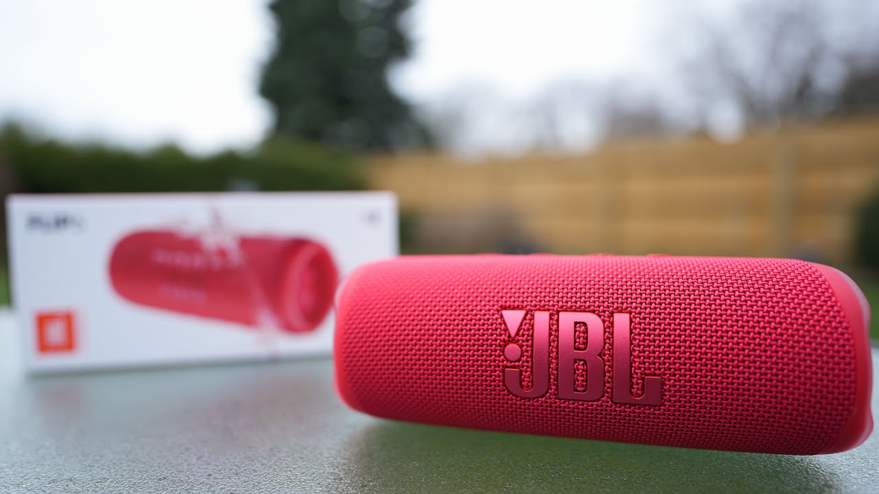 JBL flip6 flip5 レッド　セットです JBL Flip 6 (Red) Waterproof portable Bluetooth® speaker at
