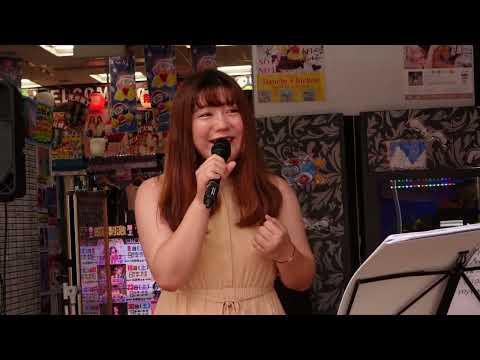 NARUMI「ひまわりの約束」(秦基博)、梅田ドン・キホーテ、２２.０７.３０