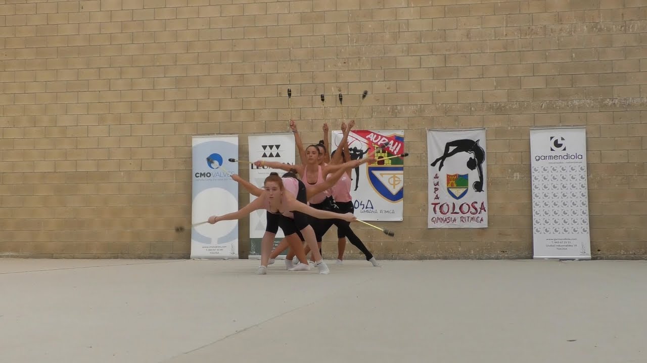 Geroz eta txapelketa gehiagoren jabe ari dira bihurtzen gimnasia erritmikoko neskak