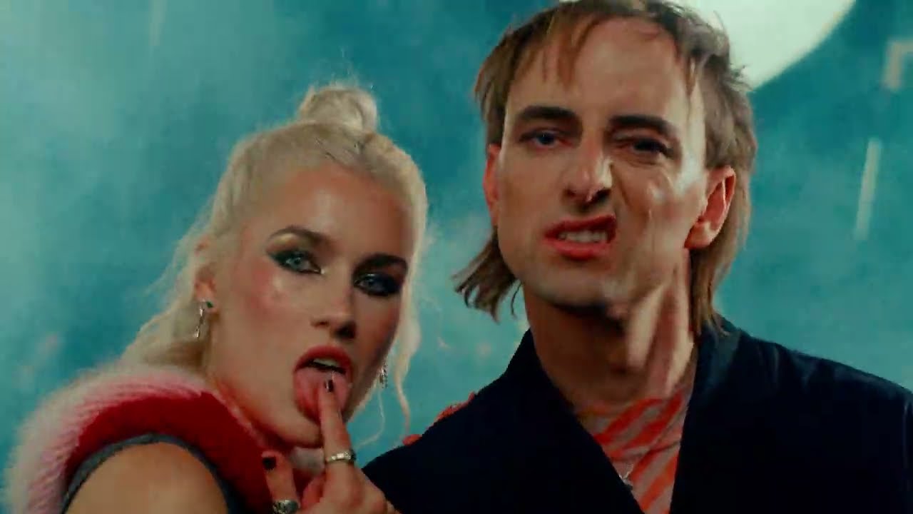 Guarda Foley - Tongue (Official Visualiser) su YouTube Guarda Foley - Tongue (Official Visualiser) su YouTube